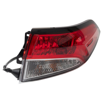 TRQ® - Passenger Side Outer Replacement Tail Light