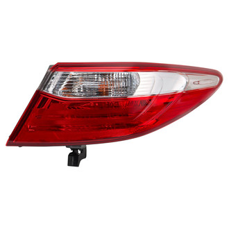 TRQ® - Passenger Side Outer Replacement Tail Light