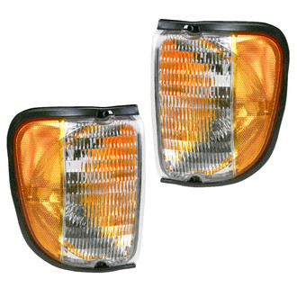 TRQ® - Driver and Passenger Side Replacement Turn Signal/Corner Lights