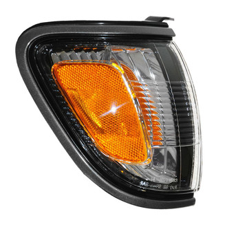 TRQ® - Passenger Side Replacement Turn Signal/Corner Light