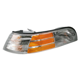 TRQ® - Driver Side Replacement Turn Signal/Corner Light