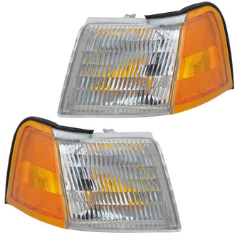 TRQ® - Driver and Passenger Side Replacement Turn Signal/Corner Lights