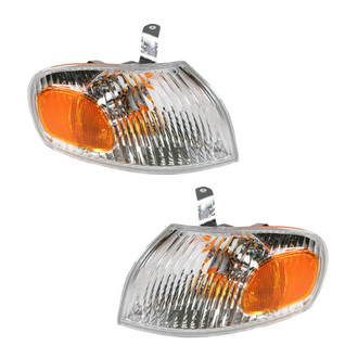 TRQ® - Driver and Passenger Side Replacement Turn Signal/Corner Lights