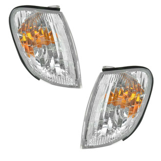 TRQ® - Driver and Passenger Side Replacement Turn Signal/Corner Lights
