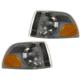 TRQ® - Driver and Passenger Side Replacement Turn Signal/Corner Lights