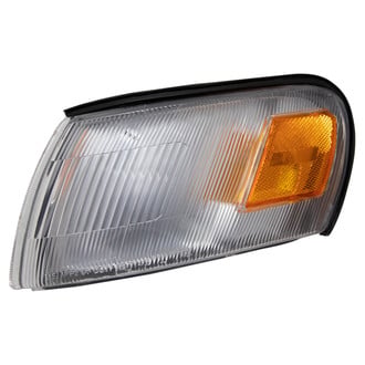 TRQ® - Driver Side Replacement Turn Signal/Corner Light