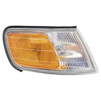 TRQ® - Passenger Side Replacement Turn Signal/Corner Light