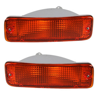 TRQ® - Driver and Passenger Side Replacement Turn Signal/Parking Lights