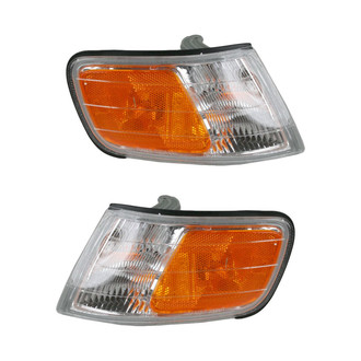 TRQ® - Driver and Passenger Side Replacement Turn Signal/Corner Lights