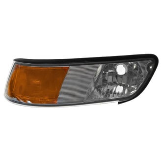 TRQ® - Driver Side Replacement Turn Signal/Corner Light