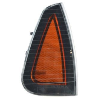 TRQ® - Passenger Side Replacement Turn Signal/Corner Light