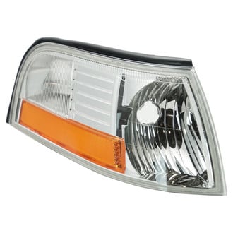 TRQ® - Passenger Side Replacement Turn Signal/Cornering Light