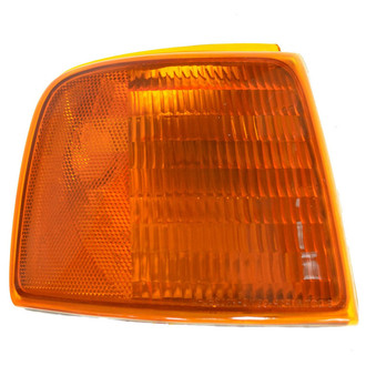 TRQ® - Passenger Side Replacement Turn Signal/Parking Light