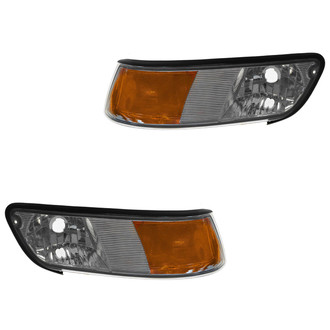 TRQ® - Driver and Passenger Side Replacement Turn Signal/Corner Lights