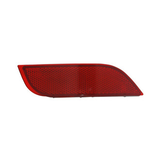 TYC® - Rear Bumper Reflectors