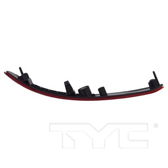 TYC® - Rear Bumper Reflectors