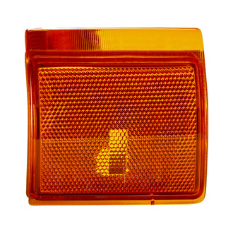 TYC® - Passenger Side Lower Replacement Turn Signal/Corner Light Lens (Value Line)