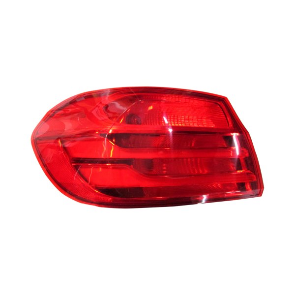TYC® - Driver Side Outer Replacement Tail Light, BMW 4-Series
