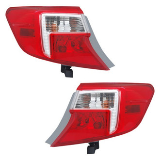 TYC® - Driver and Passenger Side Outer Replacement Tail Lights (Standard Line)
