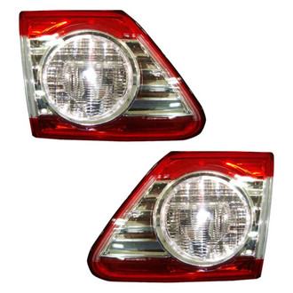 TYC® - Driver and Passenger Side Inner Replacement Tail Lights (Standard Line)