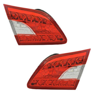 TYC® - Driver and Passenger Side Inner Replacement Tail Lights (Standard Line)