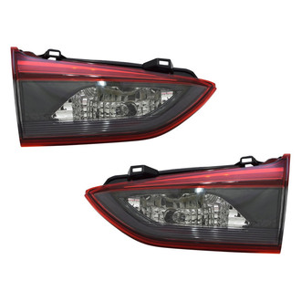 TYC® - Driver and Passenger Side Inner Replacement Tail Lights (Standard Line)