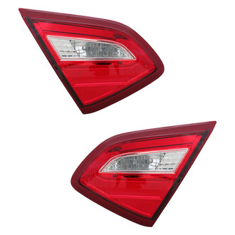 TYC® - Driver and Passenger Side Inner Replacement Tail Lights (Standard Line)
