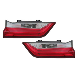 TYC® - Driver and Passenger Side Inner Replacement Tail Lights (Standard Line)