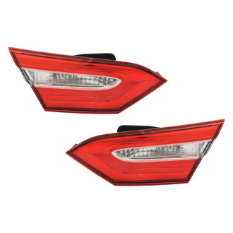 TYC® - Driver and Passenger Side Inner Replacement Tail Lights (Standard Line)