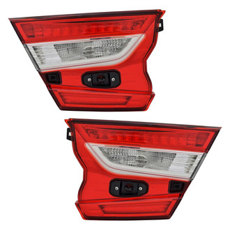 TYC® - Driver and Passenger Side Inner Replacement Tail Lights (Standard Line)