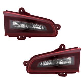 TYC® - Driver and Passenger Side Inner Replacement Tail Lights (Standard Line)