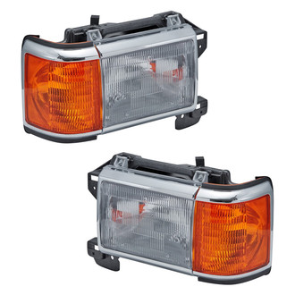TYC® - Driver and Passenger Side Replacement Headlight Set (Standard Line)