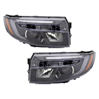 TYC® - Driver and Passenger Side Replacement Headlight Set (Standard Line)