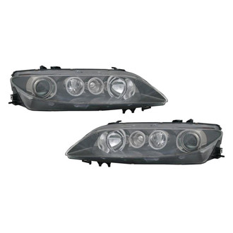 TYC® - Driver and Passenger Side Replacement Headlight Set (Standard Line)