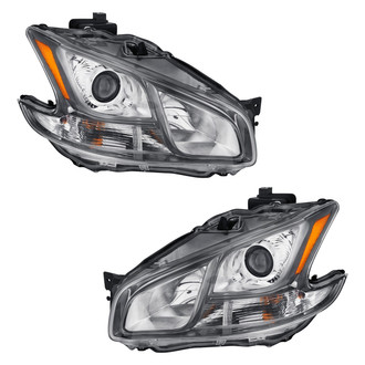 TYC® - Driver and Passenger Side Replacement Headlight Set (Standard Line)
