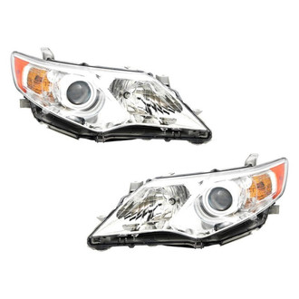 TYC® - Driver and Passenger Side Replacement Headlight Set (Standard Line)