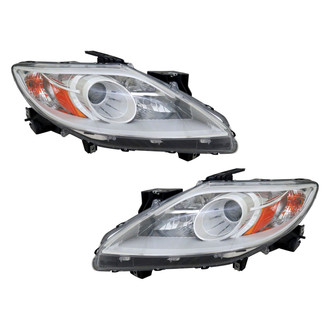 TYC® - Driver and Passenger Side Replacement Headlight Set (Standard Line)