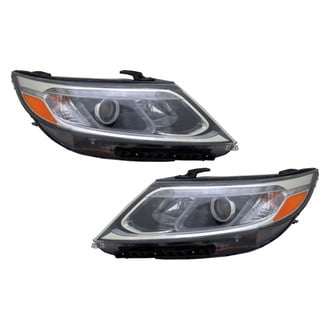 TYC® - Driver and Passenger Side Replacement Headlight Set (Standard Line)