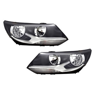 TYC® - Driver and Passenger Side Replacement Headlight Set (Standard Line)