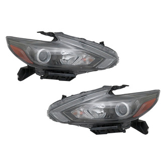 TYC® - Driver and Passenger Side Replacement Headlight Set (Standard Line)