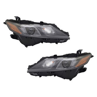 TYC® - Driver and Passenger Side Replacement Headlight Set (Standard Line)