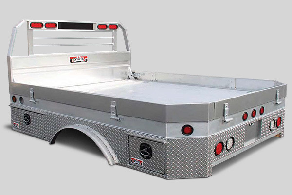 2017-2018 Aluminum Flatbed Catalog (2.9Mb)