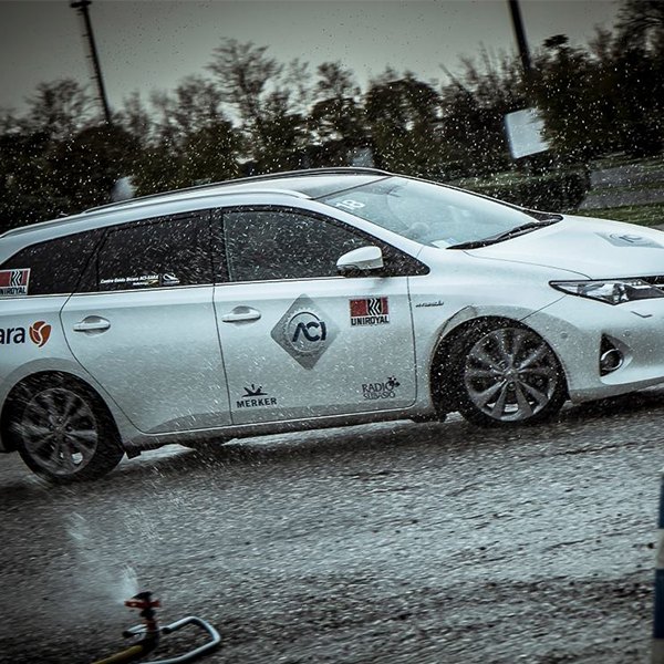 UNIROYAL® - RAINSPORT 3 Tires on Toyota Auris