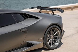 ARGON Titanium with Brushed Face on Lamborghini Huracan