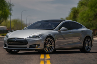 ARGON Silver with Machined Face on Tesla Model S