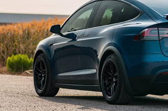 KRYPTON Gloss Black on Tesla Model X