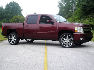  436 Hollywood Chrome on Chevy Silverado