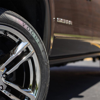 The Signature V Black
