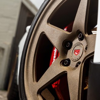 VOSSEN® - LC101 on Toyota