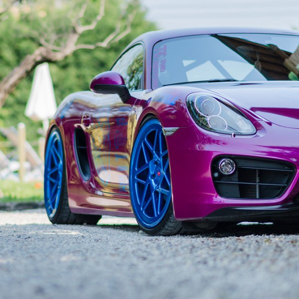 porsche cayman фиолетовый